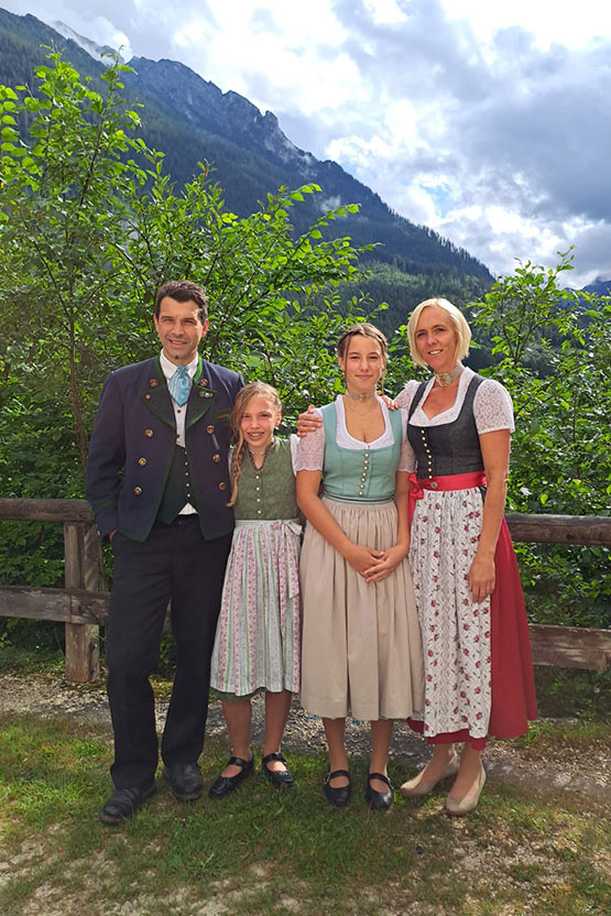 Christa & Peter mit Lena & Anna